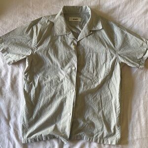 Light Gray/green Short Sleeve Button-Up Shirt